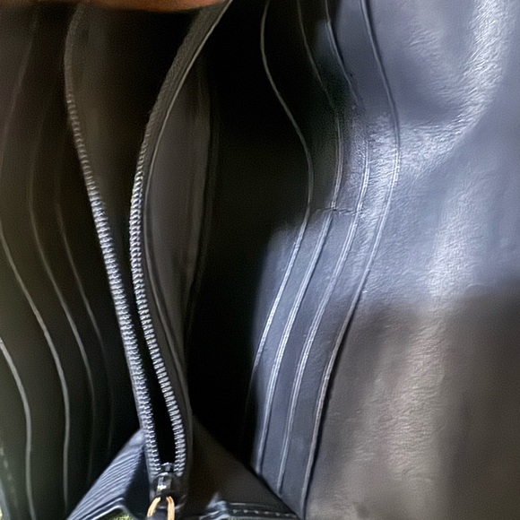 Gucci GG Marmont Matlasse Chevron Pearly  Black Leather Wallet /Includes C.O.A - Picture 8 of 15